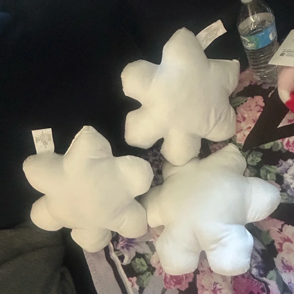 5/$25 Abrand White and Silver Snowflake Blossom Holiday Pillow Set
